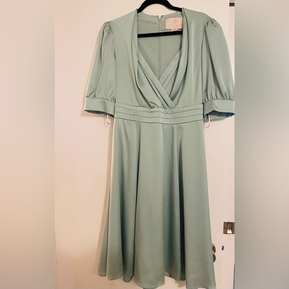 Gal meets glam women’s dress. Size 12. Used once. Very good condition.
